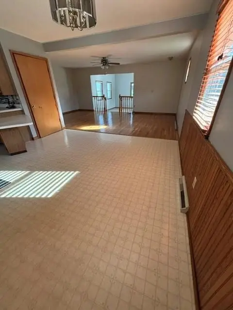 348 Walnut St photo 13