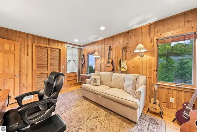 1119 E South Shore Dr photo 20
