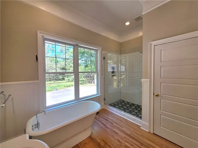 302 River St photo 17
