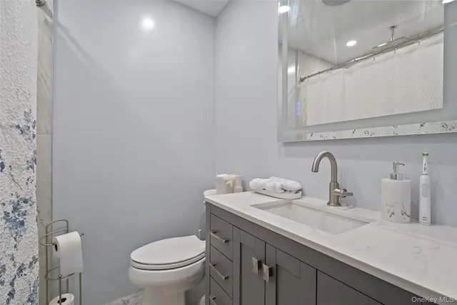 3315 Lookout Street photo 18