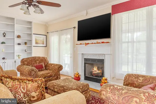 1030 Breckinridge Ln photo 16