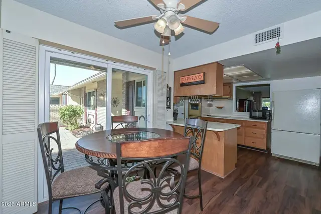 10210 W BOLIVAR Drive photo 20
