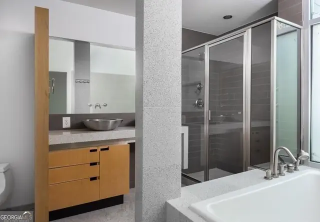 1136 Ponce De Leon Ave NE APT 2 photo 8