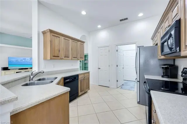 9375 Oak Strand DR photo 8