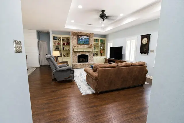 7502 Lewis Ln photo 9