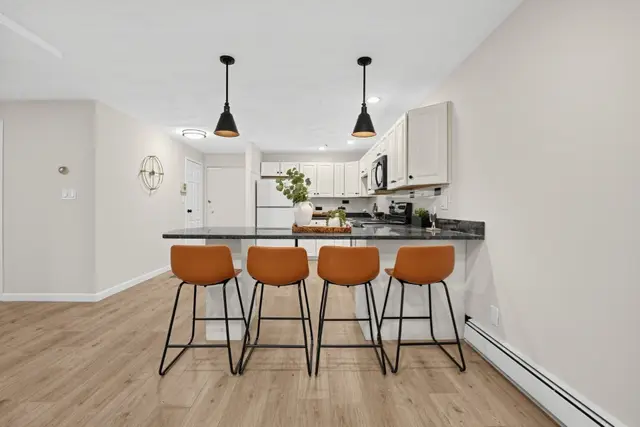 595 Revere Beach Pkwy APT 6 photo 13