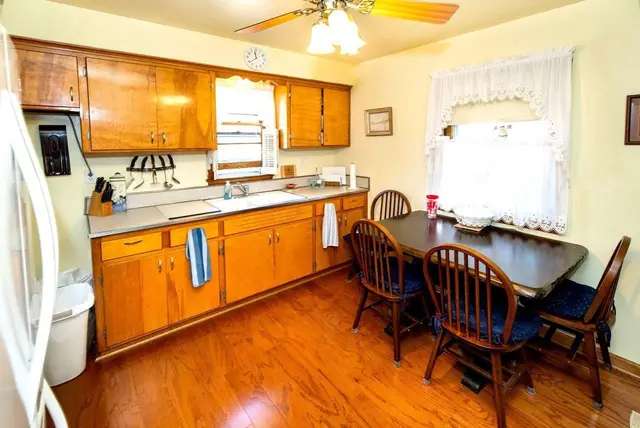 3434 E Bottsford AVENUE photo 8