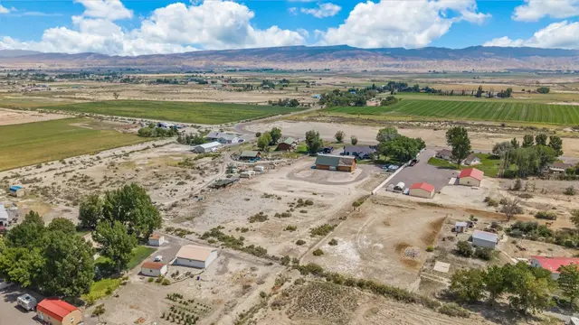 60977 Gunnison Road photo 8