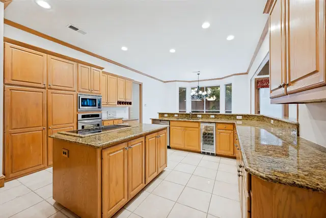 17919 Castle Bend Dr photo 19