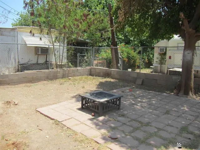 2792 W Clifford Ln photo 11