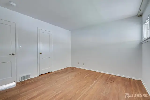 15 Lowell St photo 17