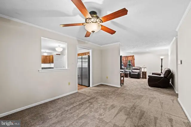15950 Crowfoot Ct photo 5