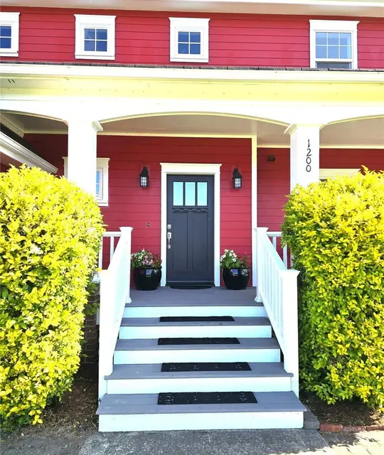 1200 Lakeview Drive photo 9