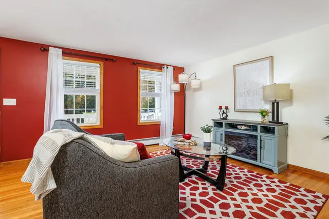 42 Victoria Ln photo 5