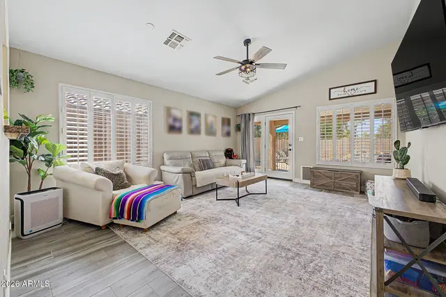 8812 W ADAM Avenue photo 9