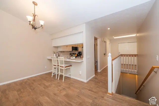 637 E 950 S APT 19 photo 16