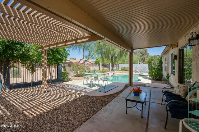 15968 W JEFFERSON Street photo 7