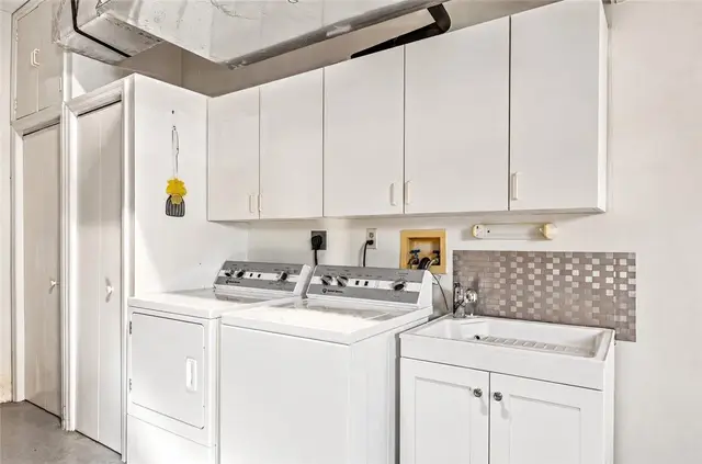 7942 Cabot Tower Pl photo 12