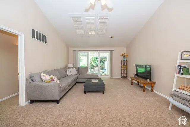 637 E 950 S APT 19 photo 5