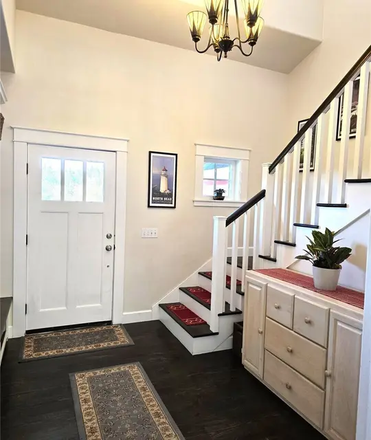 1200 Lakeview Drive photo 10
