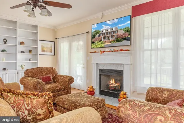 1030 Breckinridge Ln photo 15