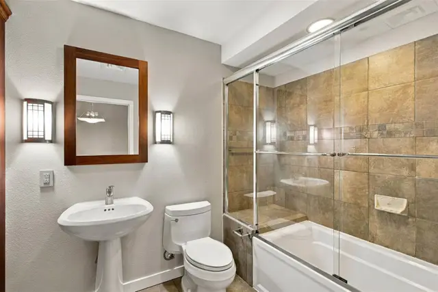 1812 West Ave Suite 106 photo 16