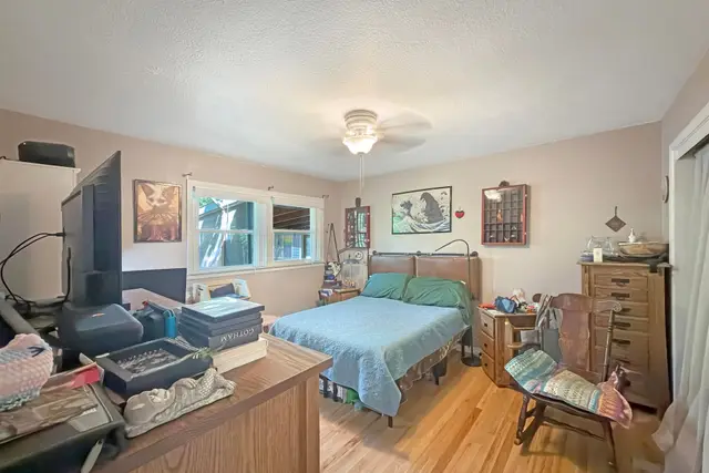 2892 Victoria Dr photo 13
