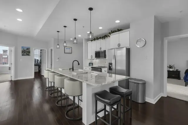 145 N High St APT 800 photo 8