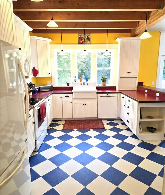 1200 Lakeview Drive photo 16