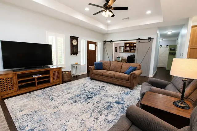 7502 Lewis Ln photo 8
