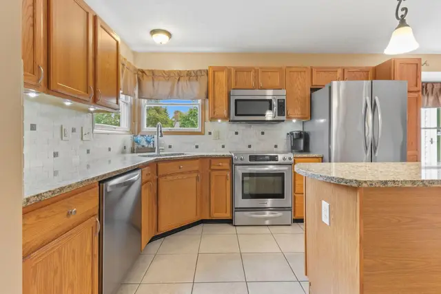 4146 Hoffman Farms Dr photo 13