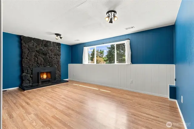 7910 Husky Way SE photo 17