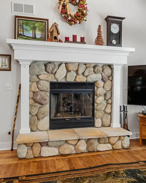 1130 Fallbrook photo 13