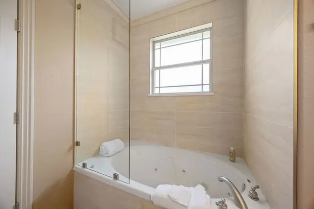 24 Granshire Dr photo 19