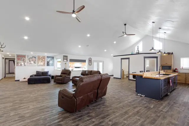 60977 Gunnison Road photo 20