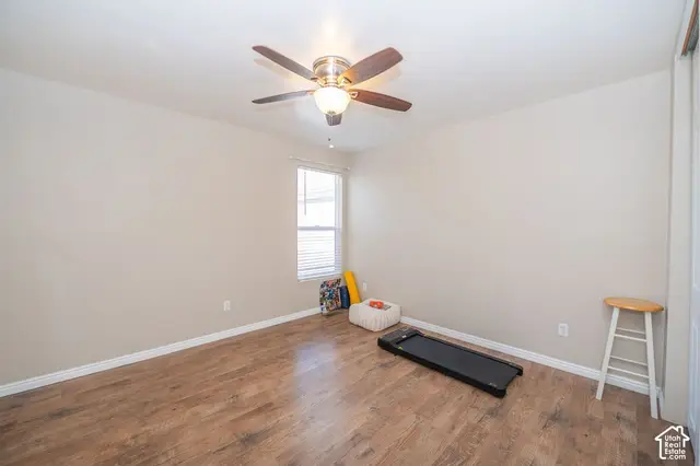 637 E 950 S APT 19 photo 15