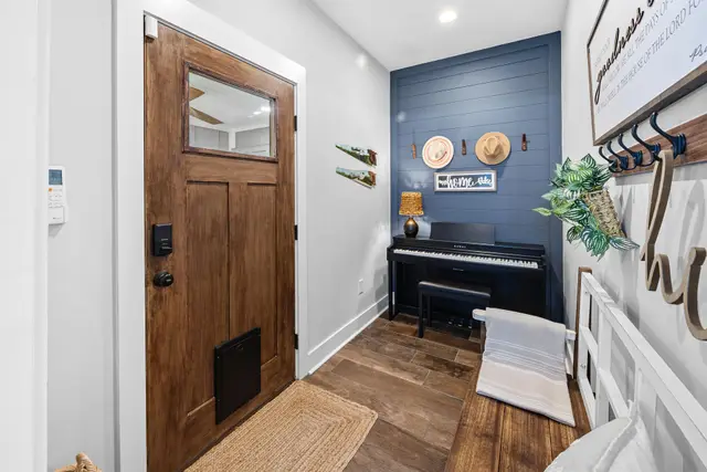 1051 Sunnybell Ln photo 18