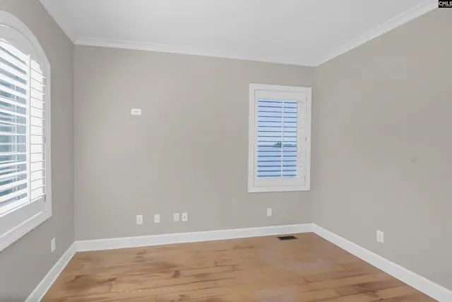 433 Bay Pointe photo 20