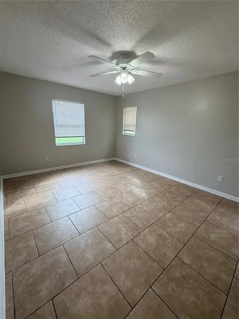 2942 GREYNOLDS STREET photo 6
