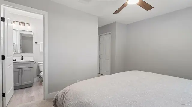 1648 Alamo Drive photo 17