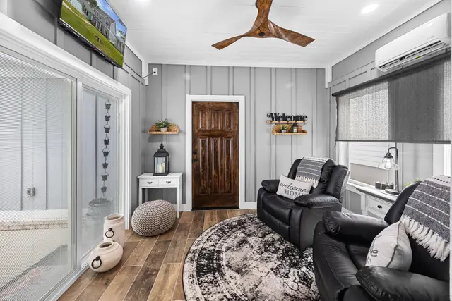 1051 Sunnybell Ln photo 20