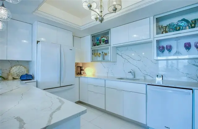 8 BELLEVIEW BOULEVARD #702 photo 11