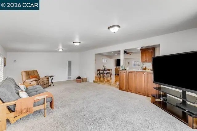 'BLANKITA' 419 Blanco St photo 14