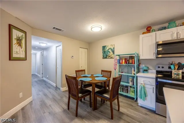 17426 Birchwood Ln APT 1 photo 10