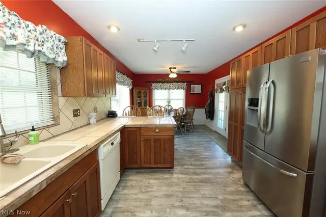 50 Hillcrest Manor Dr photo 10