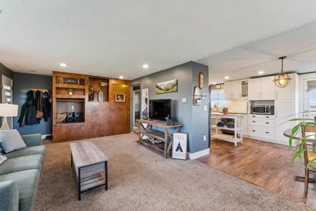 1507 Cove Rd photo 9