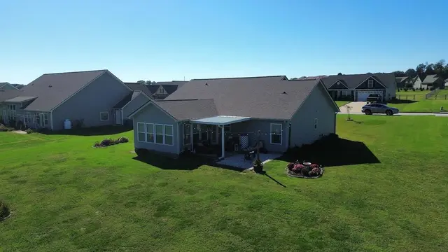 117 Meadow Lake Dr photo 9