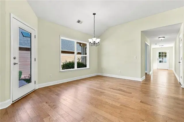 257 Shoal Creek Way photo 9