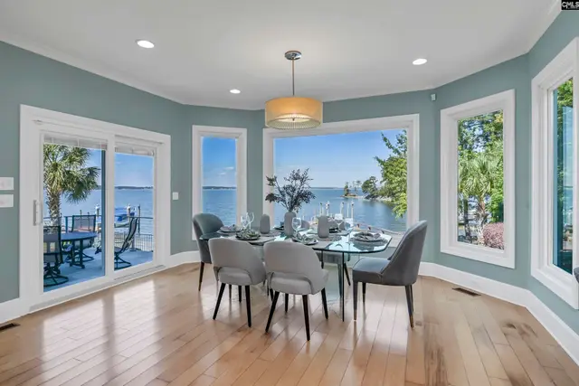 433 Bay Pointe photo 16