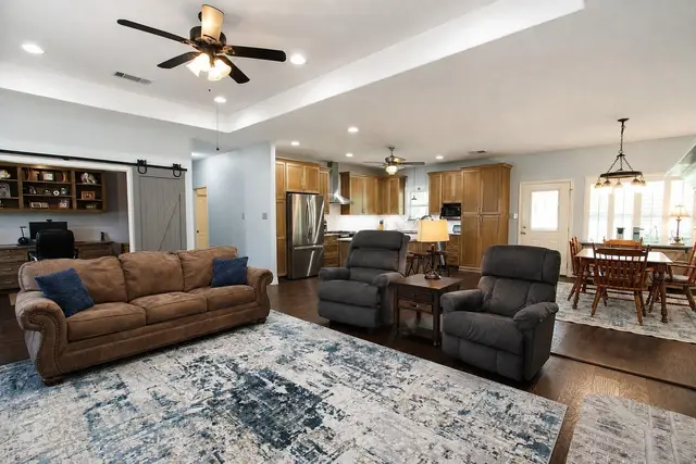 7502 Lewis Ln photo 7